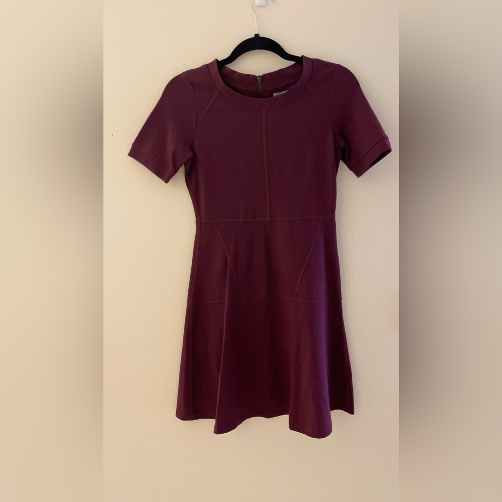 Athleta Womens Burgundy En Route Dress